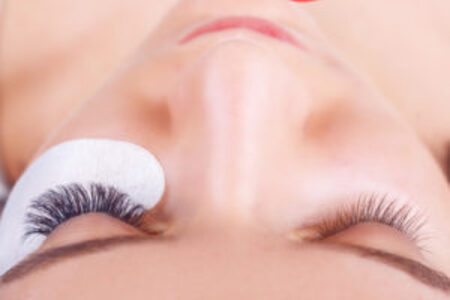 Do Eyelash Extensions Ruin Your Natural Lashes? MYTH !!